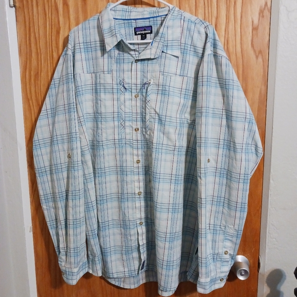 Patagonia Other - Patagonia Blue Plaid Men's Roll Tab Sleeves Pockets Sun Stretch Shirt sz XXL